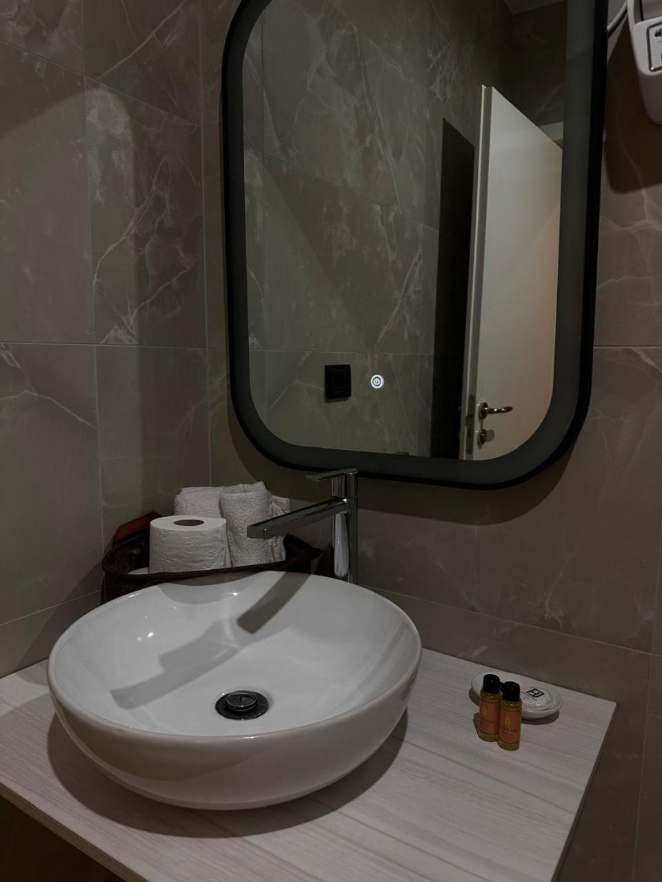 Diamond Hotel Durrës Zewnętrze zdjęcie